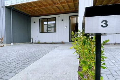 Photo of property in 3 Heketara Way, Massey, Auckland, 0614