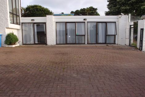 Photo of property in 9 Rangitane Street, Maupuia, Wellington, 6022