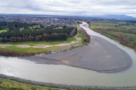 Photo of property in 14 Edenmore Terrace, Fitzherbert, Palmerston North, 4410