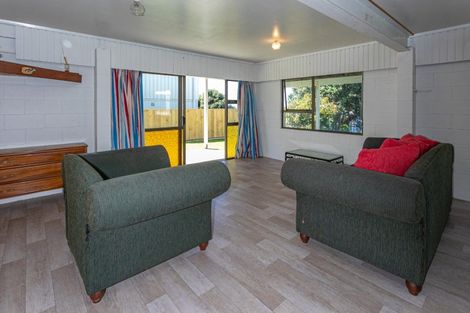 Photo of property in 107 Titiro Place, Onemana, Whangamata, 3691