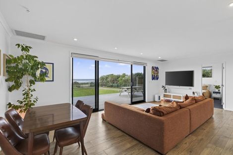Photo of property in 428 Coast Road, Warea, New Plymouth, 4381