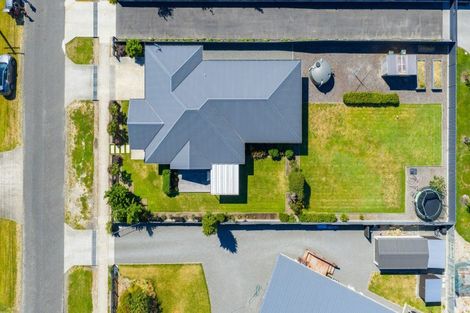 Photo of property in 20 Dee Street, Otane, 4202