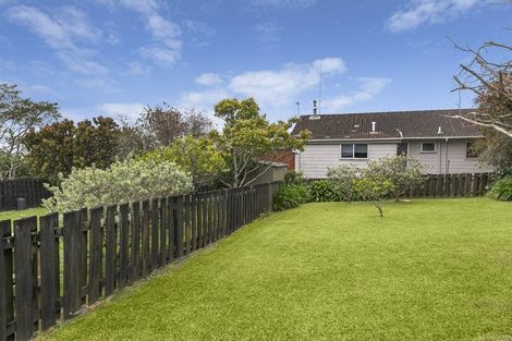 Photo of property in 9 Denver Avenue, Sunnyvale, Auckland, 0612