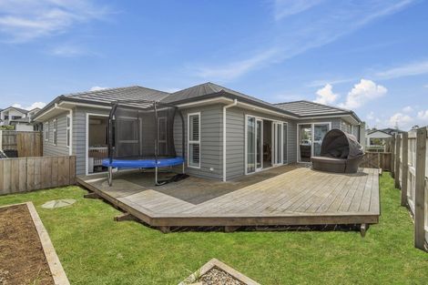 Photo of property in 20 Nellie Drive, Kumeu, 0810