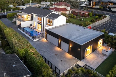 Photo of property in 144 Mellons Bay Road, Mellons Bay, Auckland, 2014