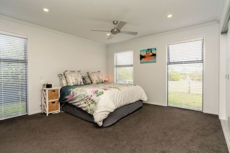 Photo of property in 64a Moir Point Road, Mangawhai Heads, Mangawhai, 0505