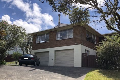 Photo of property in 63 Lynden Avenue, Hillcrest, Auckland, 0627