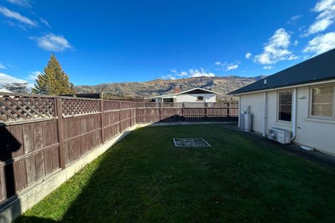 Photo of property in 142 Warren Street, Wanaka, 9305