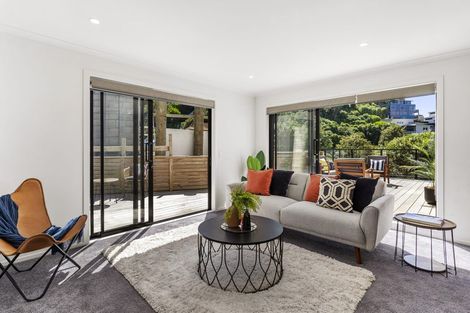 Photo of property in 48 Rangiora Avenue, Kaiwharawhara, Wellington, 6035