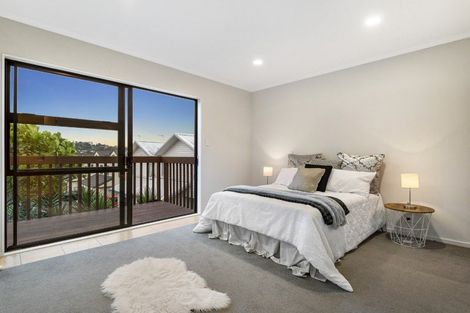 Photo of property in 1/6 Sunnydale Place, Oteha, Auckland, 0632