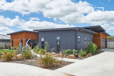 Photo of property in 300 Cambridge Avenue, Ashhurst, 4810