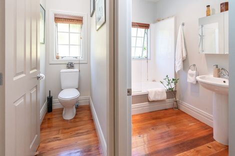 Photo of property in 48 Elizabeth Street, Waikanae, 5036