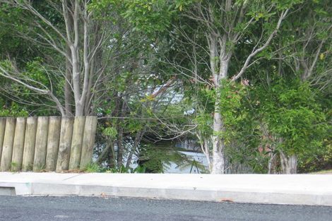 Photo of property in 1/71 Verran Road, Birkenhead, Auckland, 0626