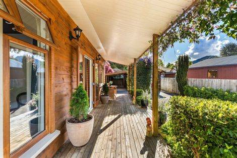 Photo of property in 50 Centennial Avenue, Arrowtown, 9302