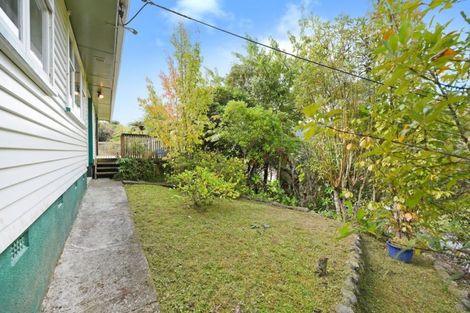 Photo of property in 61 Bird Grove, Stokes Valley, Lower Hutt, 5019
