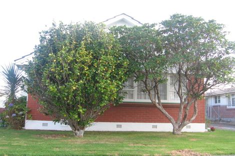 Photo of property in 71 Wai-iti Crescent, Woburn, Lower Hutt, 5010