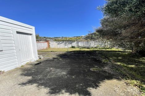 Photo of property in 100 Yule Street, Lyall Bay, Wellington, 6022