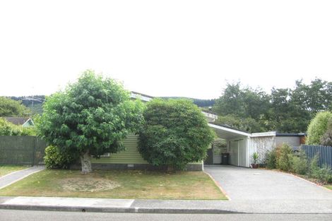Photo of property in 40 Whirinaki Crescent, Heretaunga, Upper Hutt, 5018