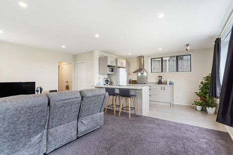 Photo of property in 2b Grenadine Place, Unsworth Heights, Auckland, 0632