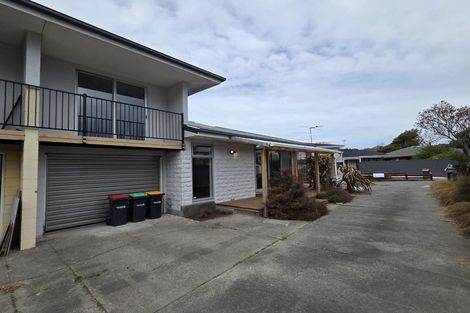 Photo of property in 2/3 Esher Place, Saint Martins, Christchurch, 8022