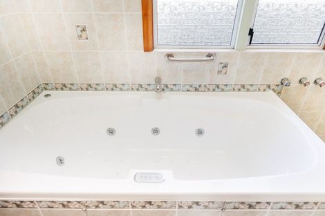 Photo of property in 24 Lancaster Street, Highbury, Palmerston North, 4412