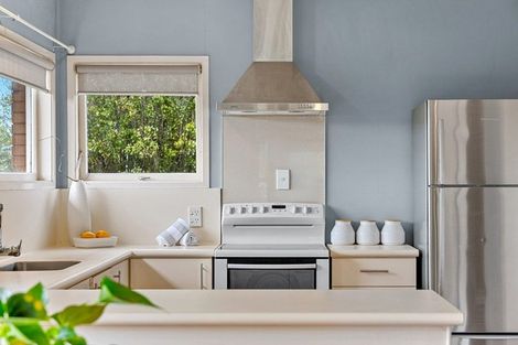 Photo of property in 1/4 Waterloo Road, Milford, Auckland, 0620