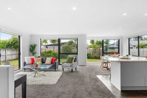 Photo of property in 32 Kedge Drive, Mangawhai, 0505