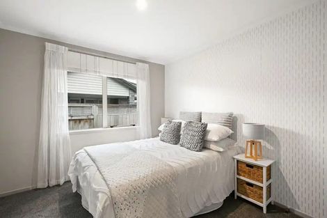 Photo of property in 41 Plescher Crescent, Leamington, Cambridge, 3432