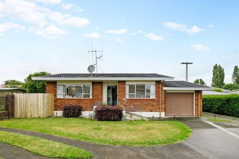Photo of property in 50a-c Braid Road, St Andrews, Hamilton, 3200
