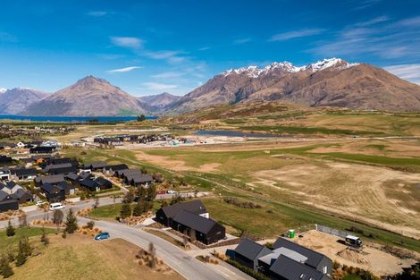 Photo of property in 3 Cunninghams Drive, Jacks Point, Queenstown, 9371