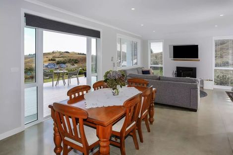 Photo of property in 167 Chamberlain Road, Bombay, 2675