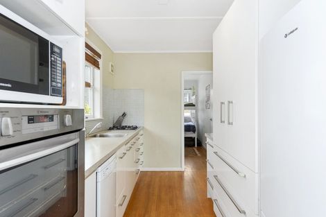 Photo of property in 15 Sutherland Avenue, Mount Maunganui, 3116