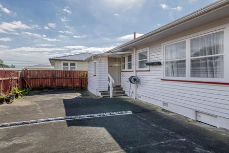 Photo of property in 7 Carlisle Street, Levin, 5510
