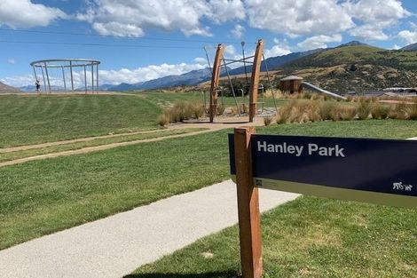 Photo of property in 14 Ward Street, Jacks Point, Queenstown, 9371