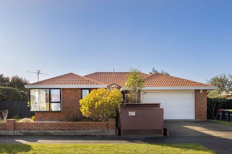 Photo of property in 2/1 Apollo Place, Papanui, Christchurch, 8052