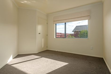 Photo of property in 8 Sorrento Place, Kelvin Grove, Palmerston North, 4414