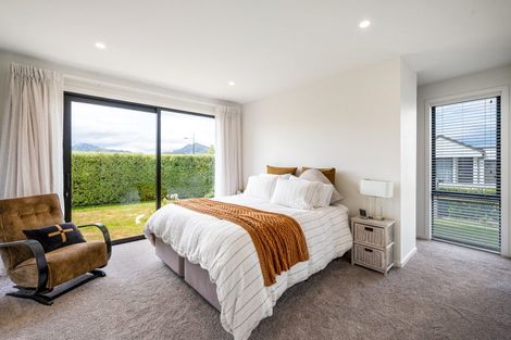 Photo of property in 29 Mount Nicholas Avenue, Wanaka, 9305