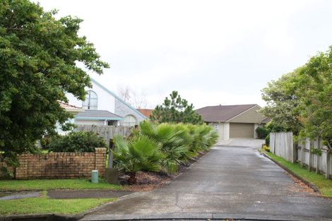 Photo of property in 2/31 Ben Nevis Place, Northpark, Auckland, 2013