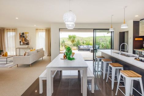 Photo of property in 71 County Heights Drive, Aokautere, Palmerston North, 4471