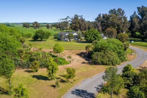 Photo of property in 507 Martinborough Pirinoa Road, Dyerville, Martinborough, 5781