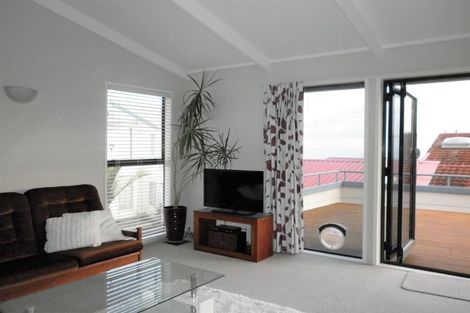 Photo of property in 3/375 Oceanbeach Road, Mount Maunganui, 3116