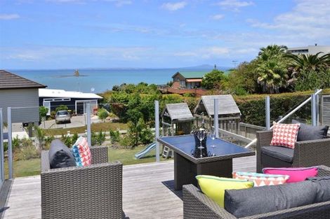 Photo of property in 1047 Whangaparaoa Road, Tindalls Beach, Whangaparaoa, 0930