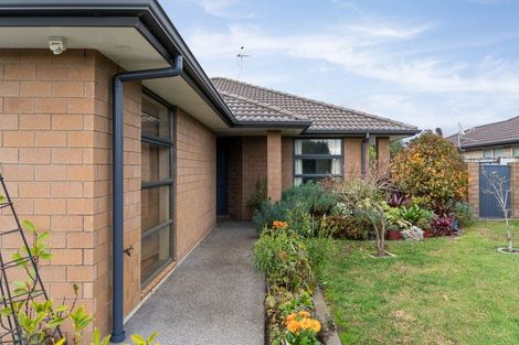 Photo of property in 33 Carrington Drive, Papamoa Beach, Papamoa, 3118