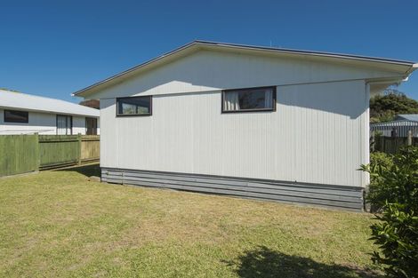 Photo of property in 3b Longstead Avenue, Papamoa Beach, Papamoa, 3118