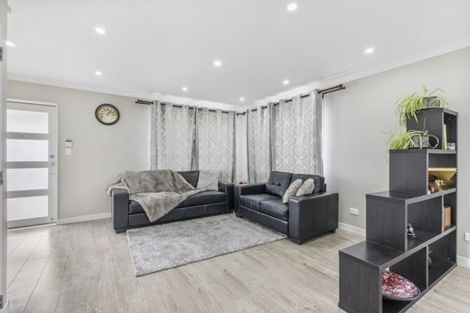 Photo of property in 89 Naylors Drive, Mangere, Auckland, 2022