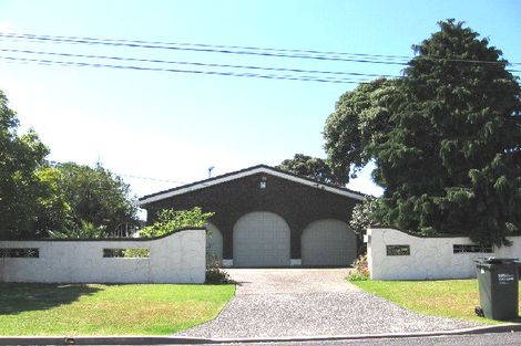 Photo of property in 2a Cliff Road, Torbay, Auckland, 0630