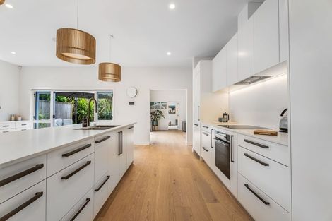 Photo of property in 163 Ocean Beach Road, Tairua, 3508