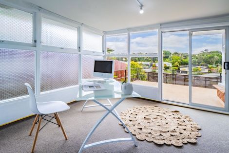 Photo of property in 20 Lorna Street, Lynmouth, New Plymouth, 4310