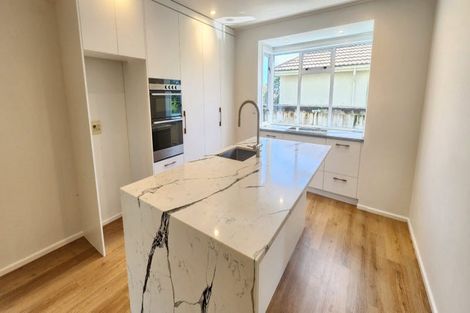 Photo of property in 158 Mangorei Road, Merrilands, New Plymouth, 4312