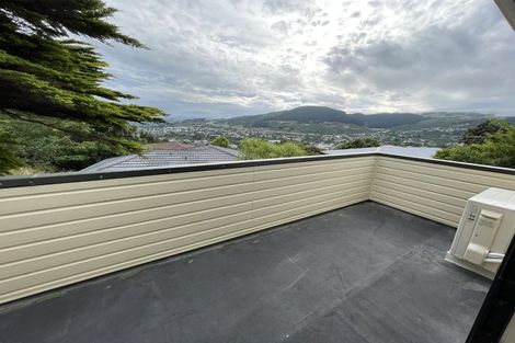 Photo of property in 5b Bishops Glen, Tawa, Wellington, 5028